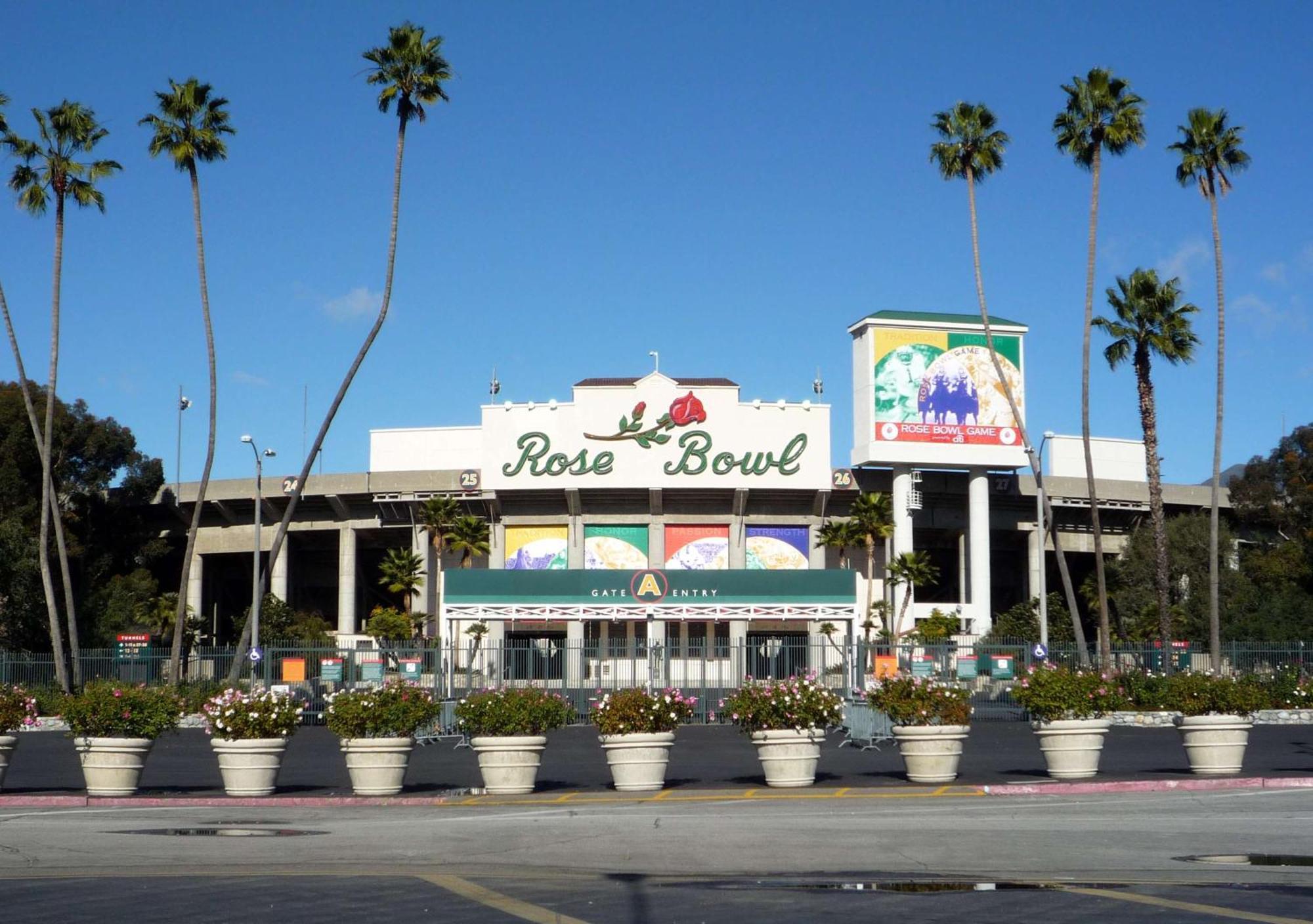 Best Western Plus Dragon Gate Inn Los Angeles Exterior photo